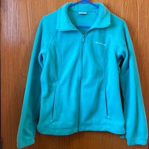 Women’s Columbia fleece zip up sweater